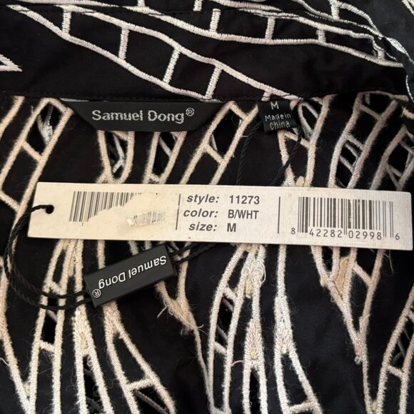Samuel Dong Black & White Laser Cut Button Down Blouse - Size M - NWT - Picture 4 of 6